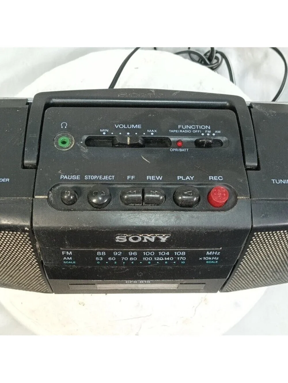 Vintage Sony CFS-B15 Portable Boombox AM/FM Radio Cassette Player
